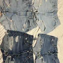 Levi High Waist Shorts 