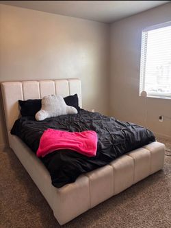 Queen size bed
