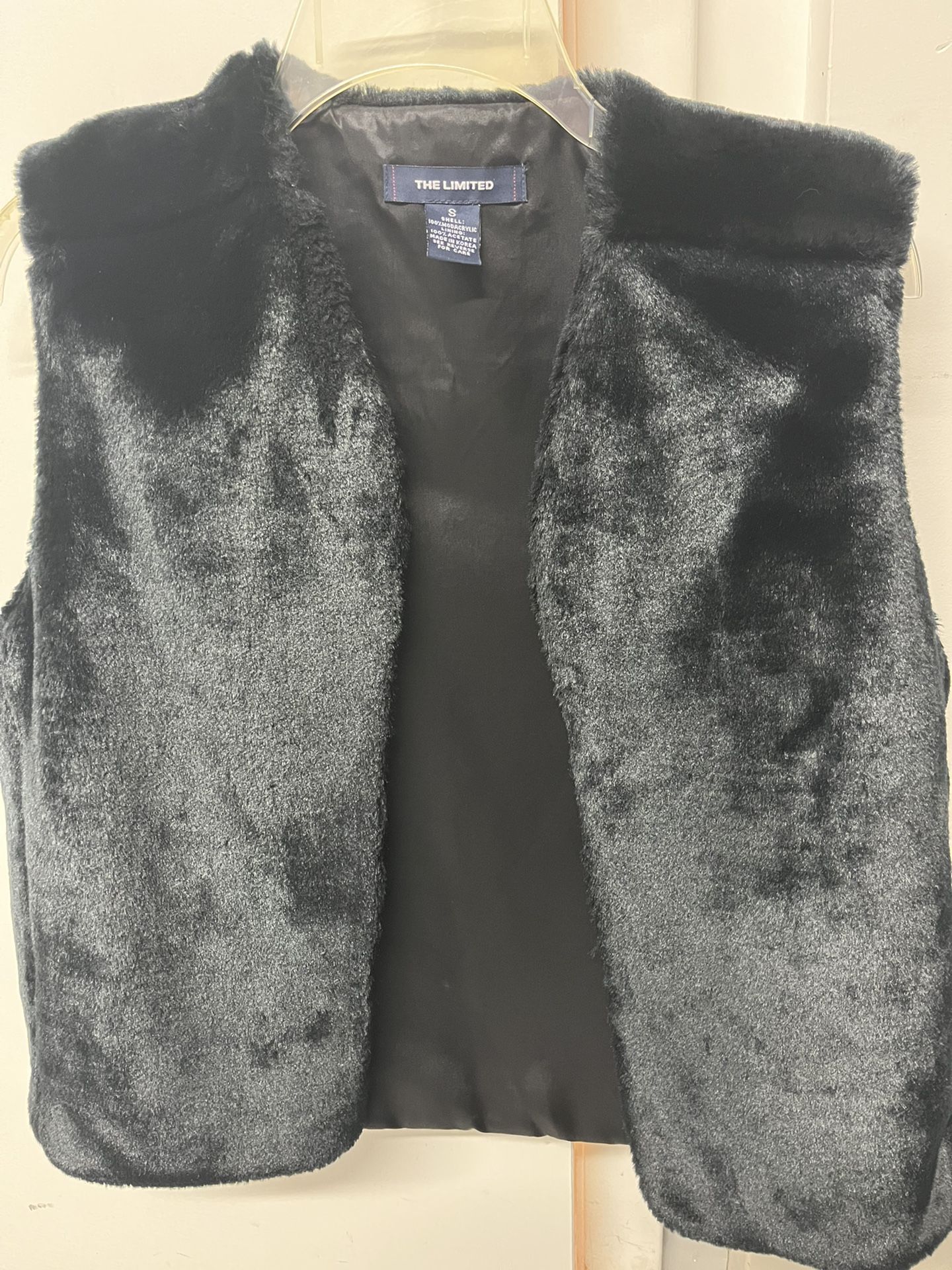 Ladies Faux Fur Black Vest Size Small