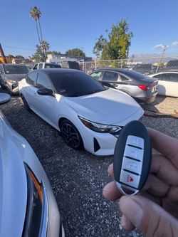 Car keys/llaves de autos/key fobs