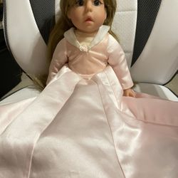 Lee Middleton Sleeping Beauty 18” Tall Doll