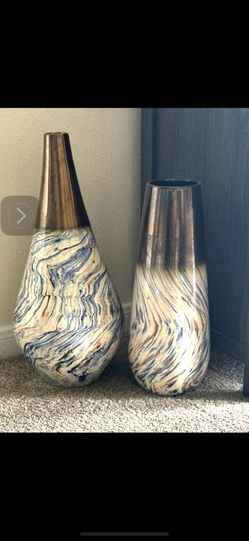 Blue And Gold Vase Set
