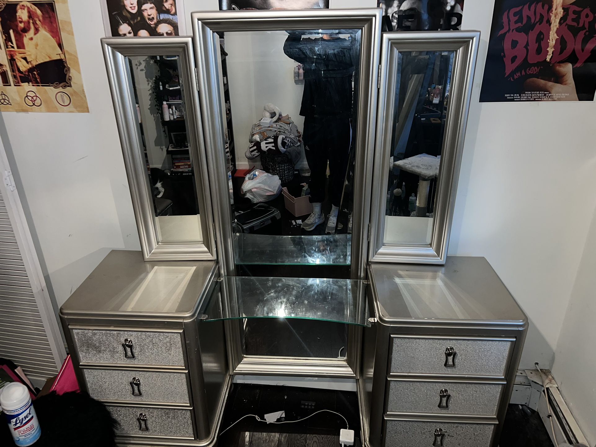 Diva II Platinum 6 Drawer Vanity Set