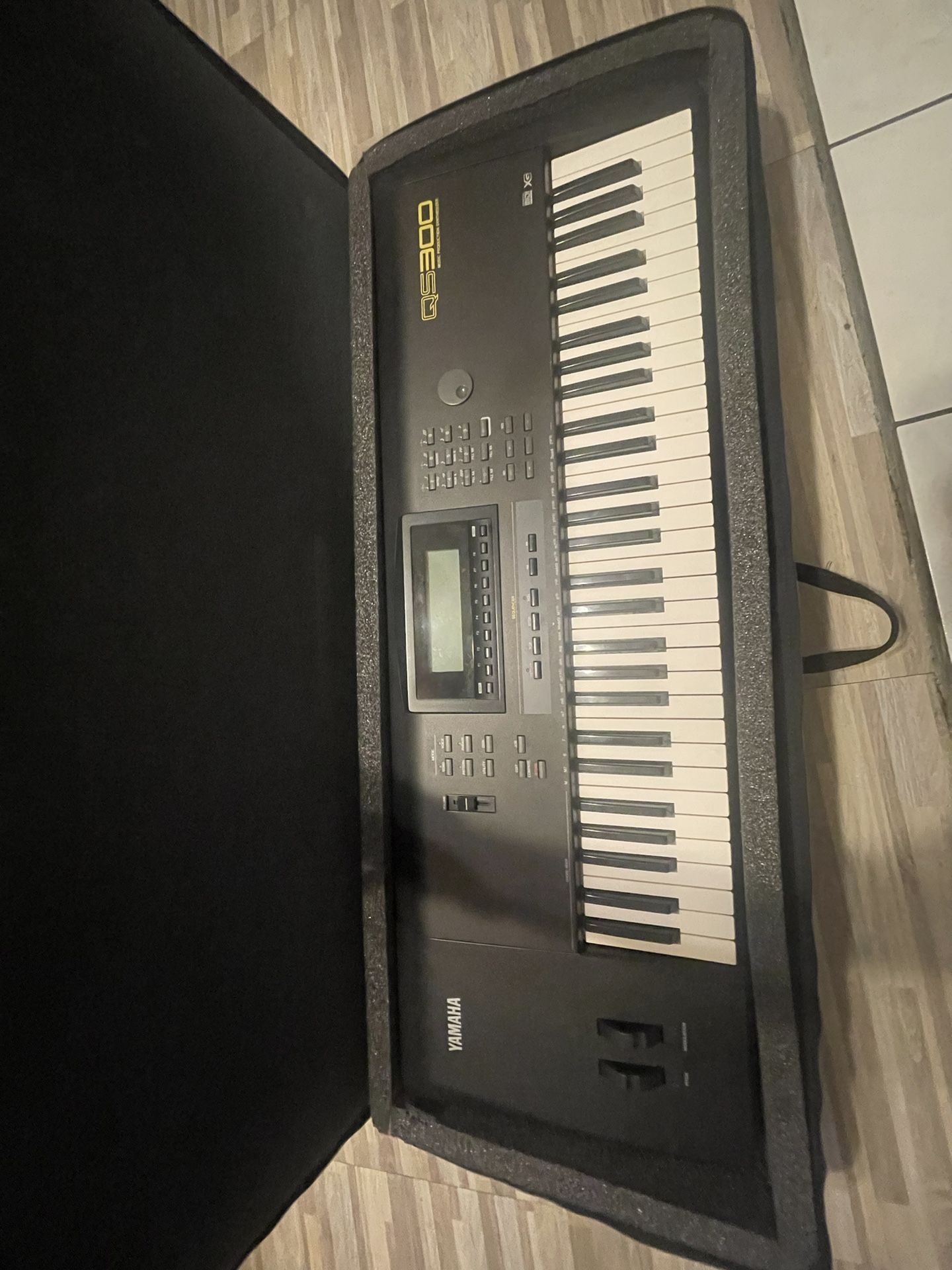 1995 Yamaha QS300