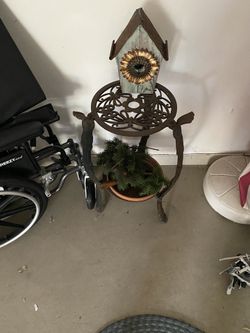 Bird house or vantages stand