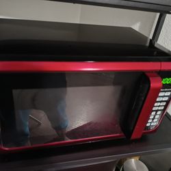 Hamilton Beach Black And Red Microwave