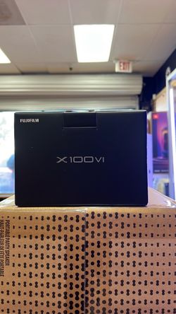 Fujifilm X100VI. Black
