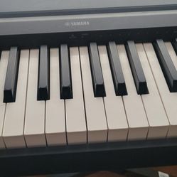 Yamaha 88 Key Piano 