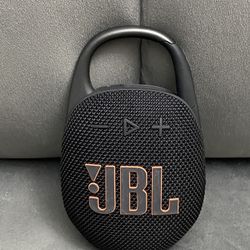 JBL Clip 5 Wireless Bluetooth speaker