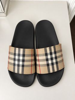 Burberry Slides – Brand New