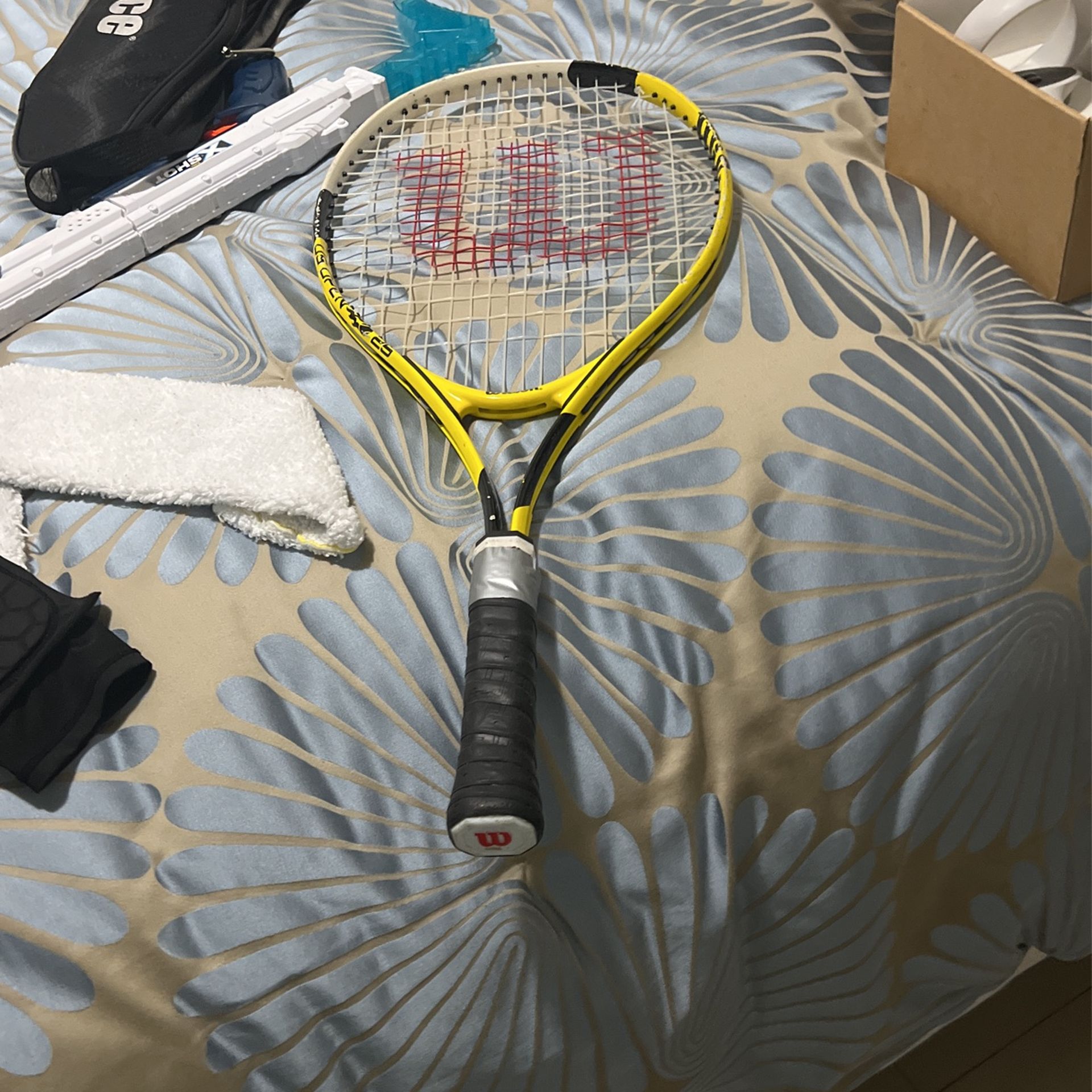 Wilson Tennis Racket For Adults And Teenagers