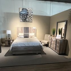 Grey 4PC Queen bedroom Set 
