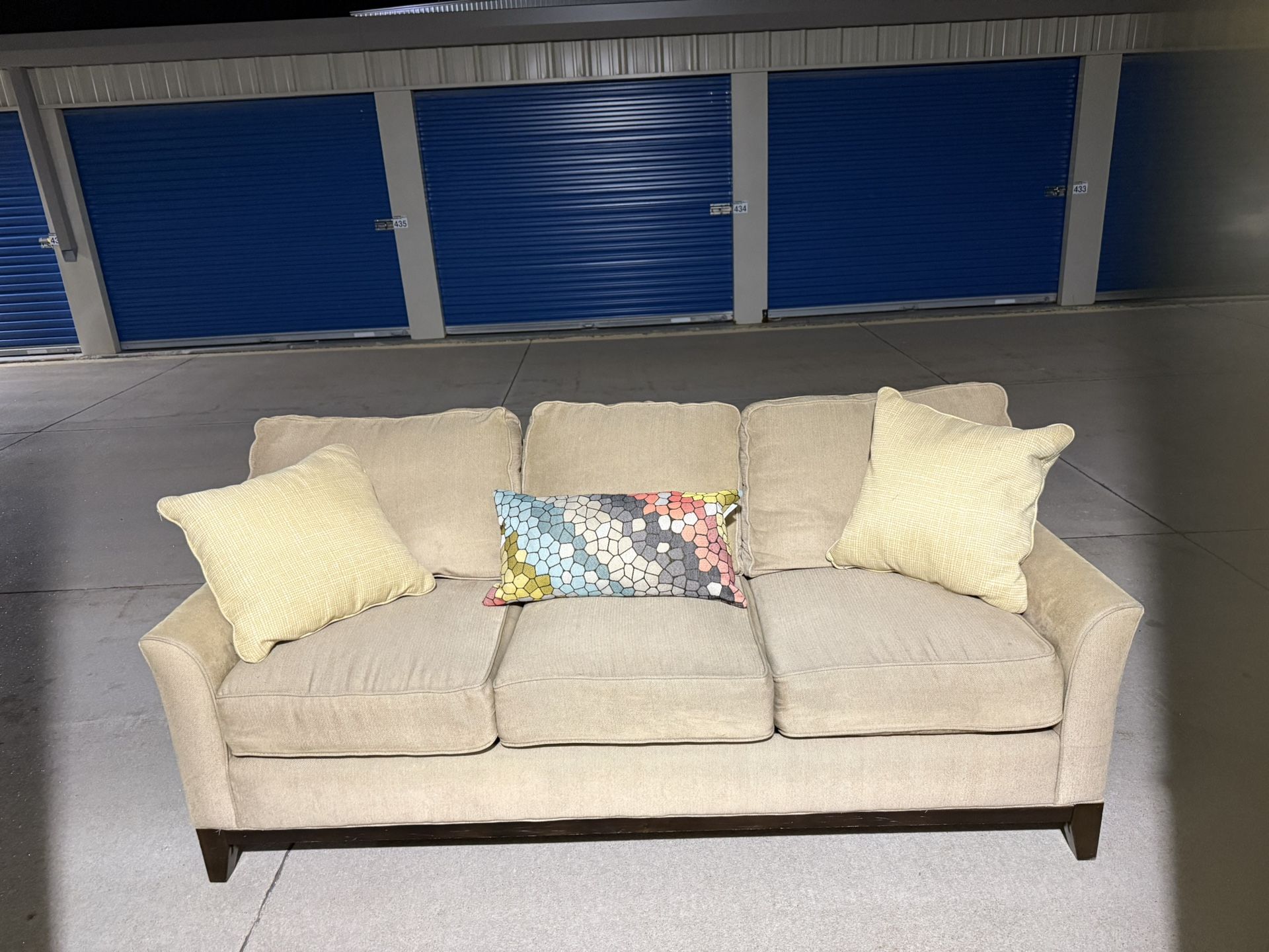 FREE DELIVERY πππ Awesome Couch