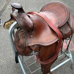 Vintage Western Saddle 