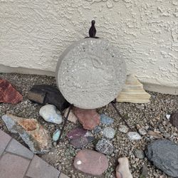 Vintage Rabbit Garden Stone