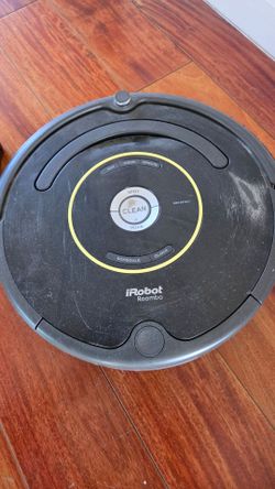 Roomba auto vacuum