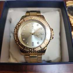 New In Box Gold Tone Watch