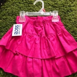 Brand new skirt 5T