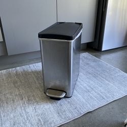 Simplehuman 2.6 Gallon Trash Can