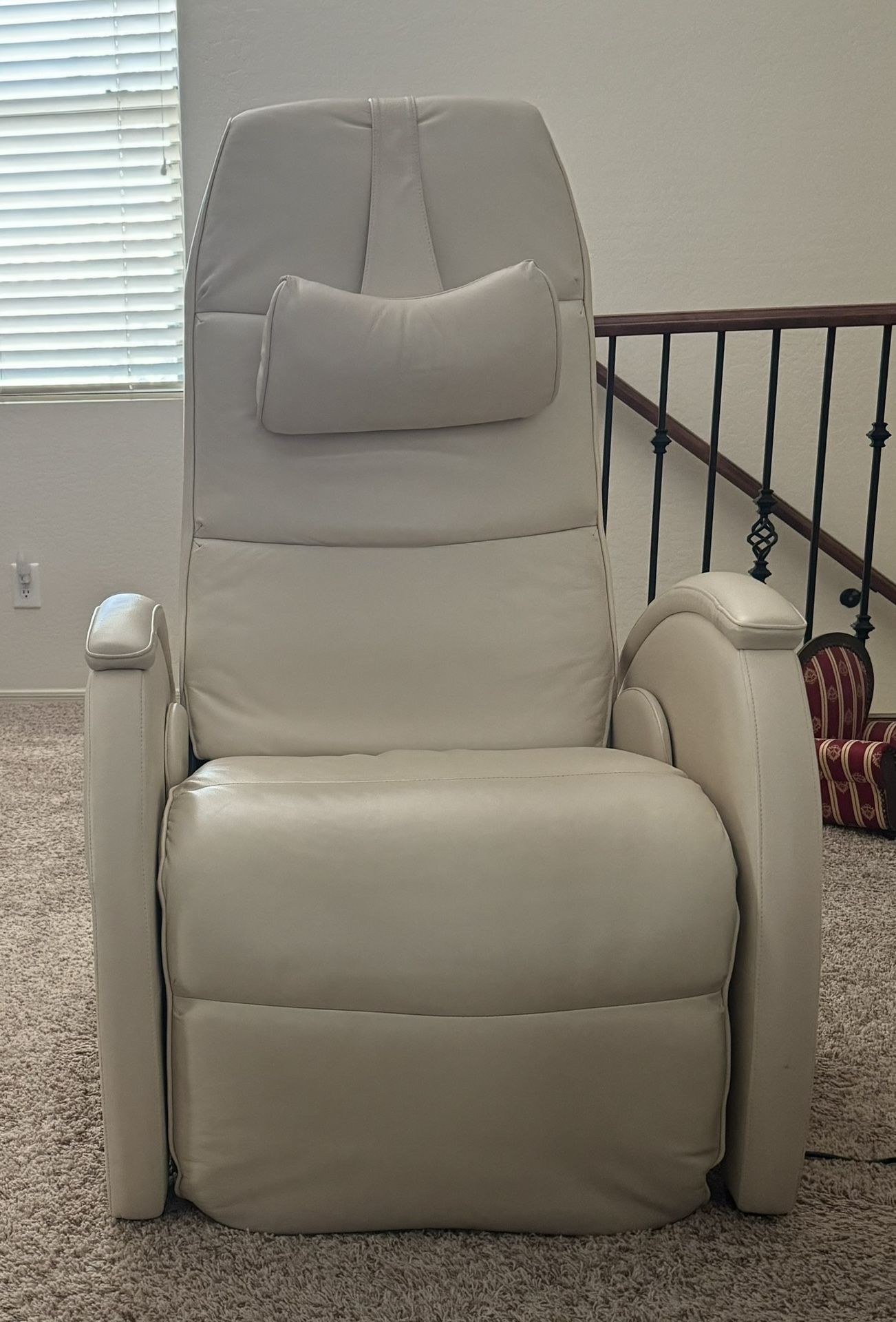 A Set Of Two Zero Gravity Off White Leather Chairs Plus A Dark Grey Leather Recliner Two Seated Couch