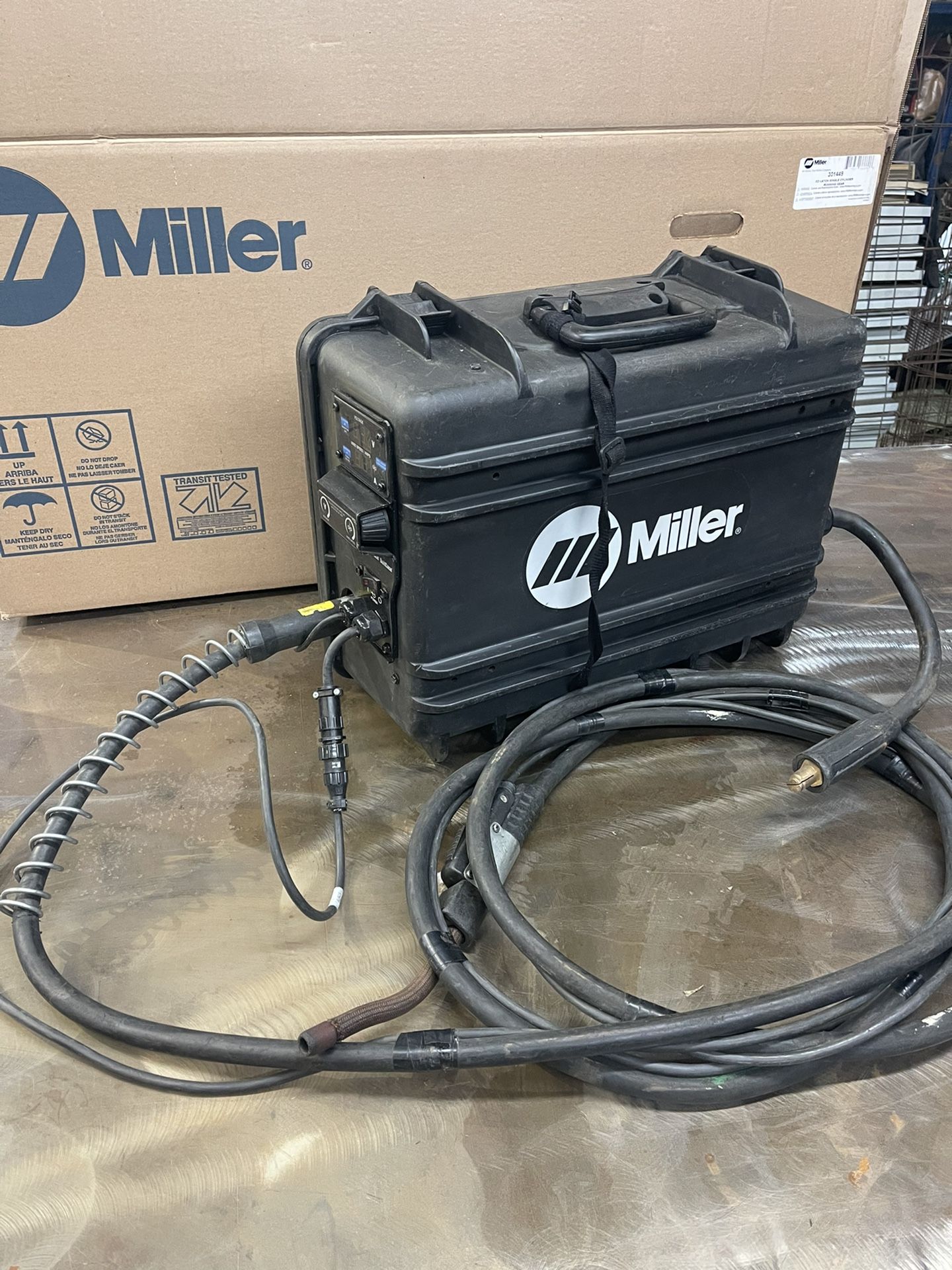 Miller Suitcase XTREME 12VS ArcReach Welder Wire Feeder For Welding