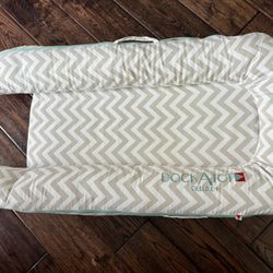 Dockatot Deluxe Plus