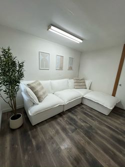 White cloud sectional (New sets in boxes)