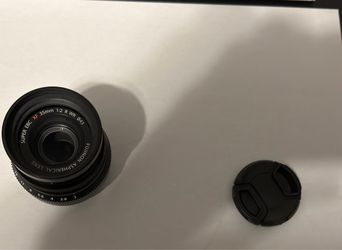 Fujifilm 35mm f/2 lens