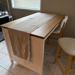 Kitchen Island 