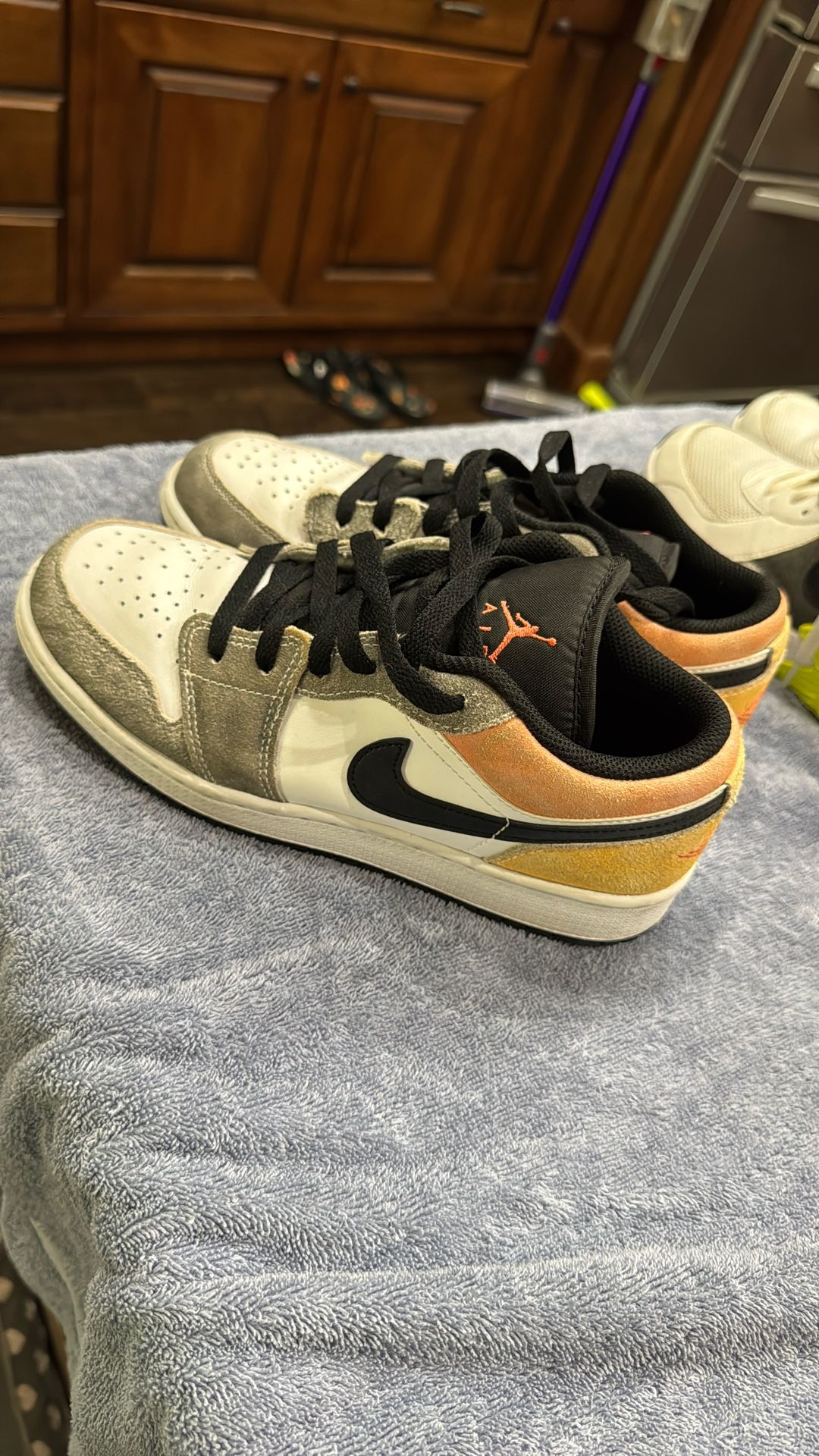 Jordan - flight Club Size 7Y
