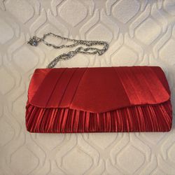 Elegant Red Clutch with Gold Chain