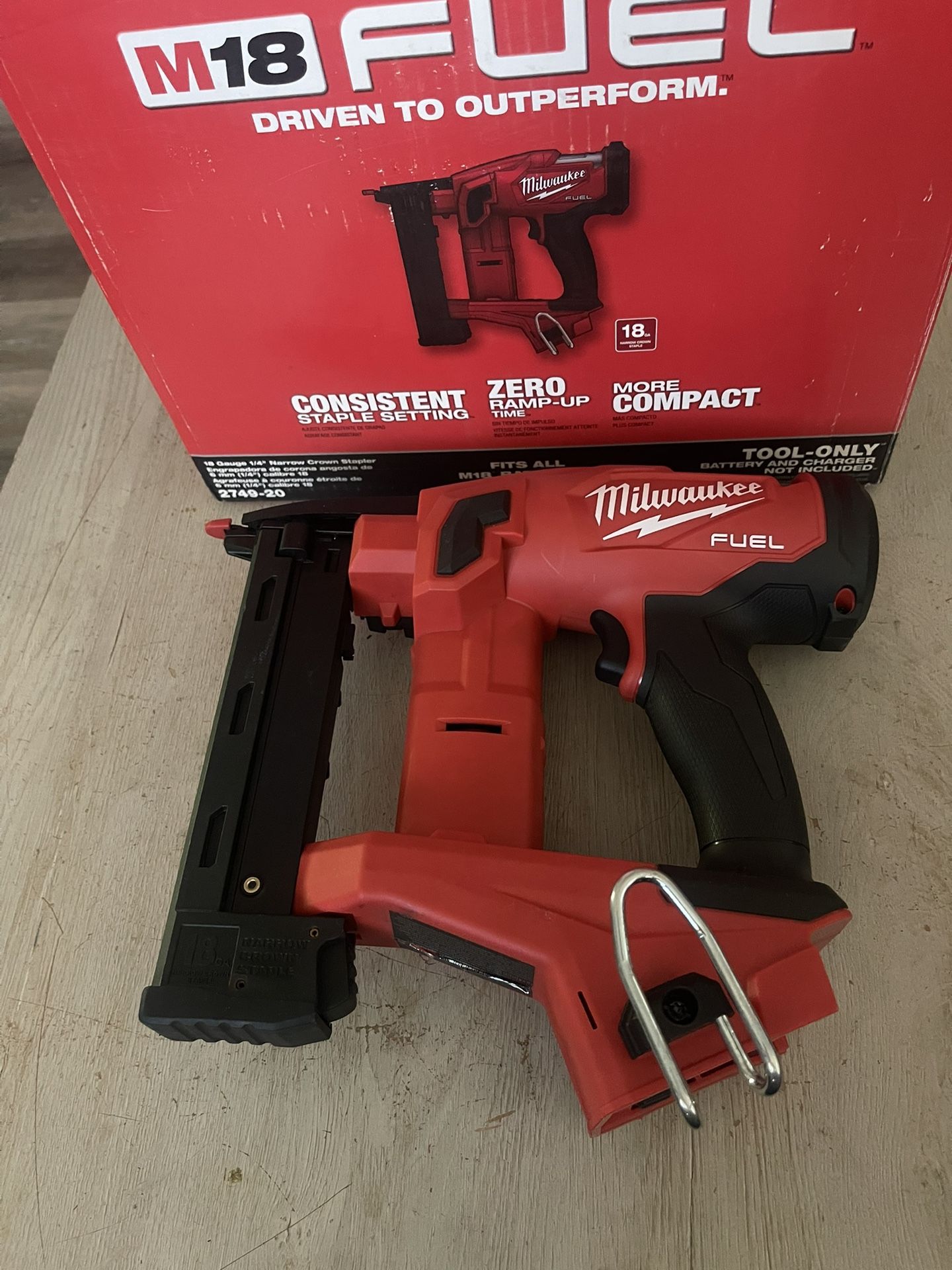 Milwaukee M18 Fuel 1/4 Narrow Crown Stapler (tool Only)