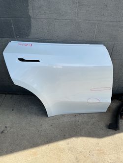 2024-2026 TESLA MODEL Y RIGHT REAR DOOR