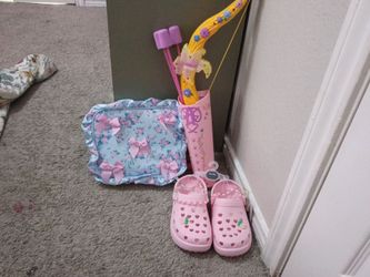 Lunchbox,toy and crocs
