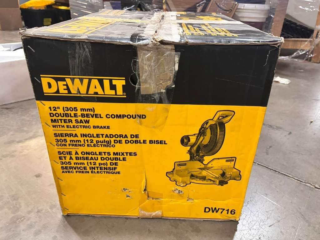 DeWalt DW716 Double Bevel Miter Saw
