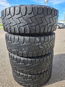 37x12.50x20 toyo rt
