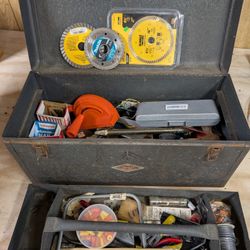 Vintage S-K Tools The Sherman-Klove Co. Large Metal Toolbox With Tray And Lots Of Tools