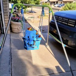 Toys - Swing Set And Horse Toy 