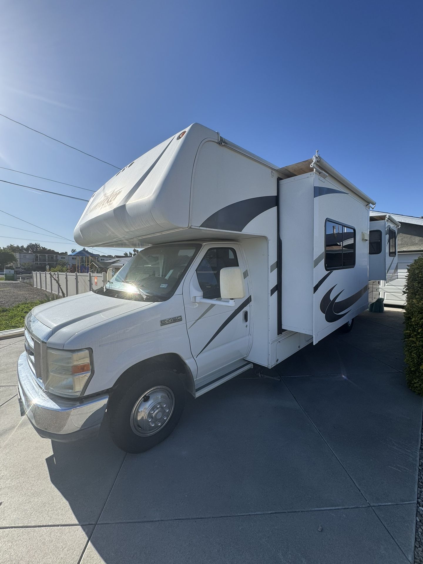 Motorhome - 2010 Sunseeker by Forest River Model 2860 Ford Chassis