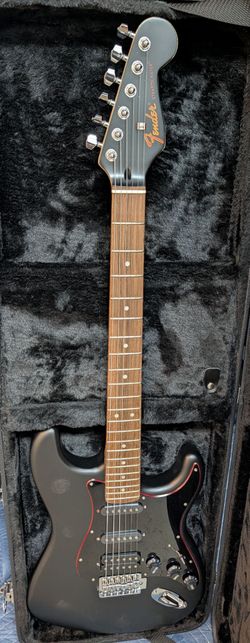 Strat style guitar, comes with a  hard case