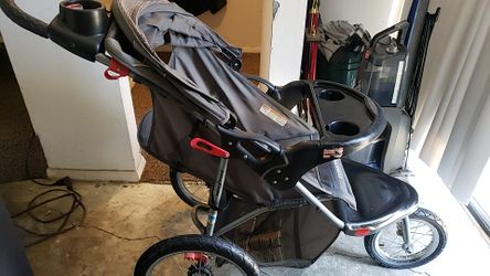 Baby or toddler Stroller...great condition. NO HOLD. NEAR VALLEY PLAZA