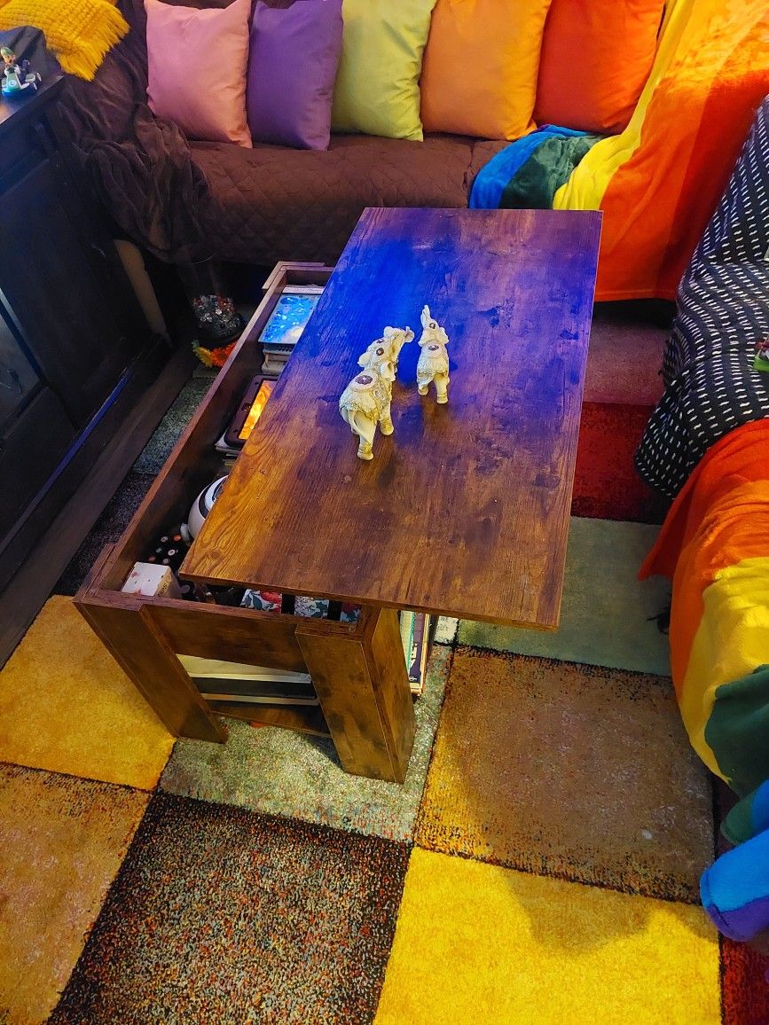 Lift-Top Coffee Table with Hidden Compartment & Storage Shelf – $40