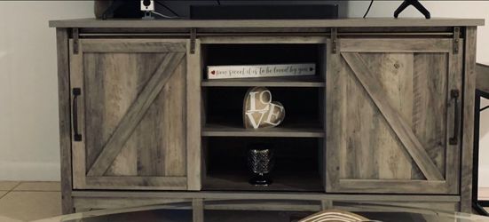 Farmhouse Barn Door TV Stand Console