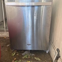 Whirlpool Dishwasher
