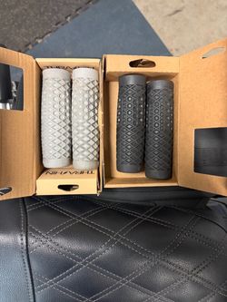 Vans motorcycle grips