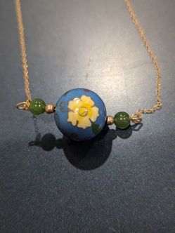 Enamel, jade 10kt chain