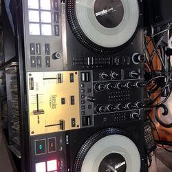 Hercules T7 DJ Controller  With Premium Faders