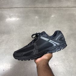 Brand new Nike vomero 5 sz15