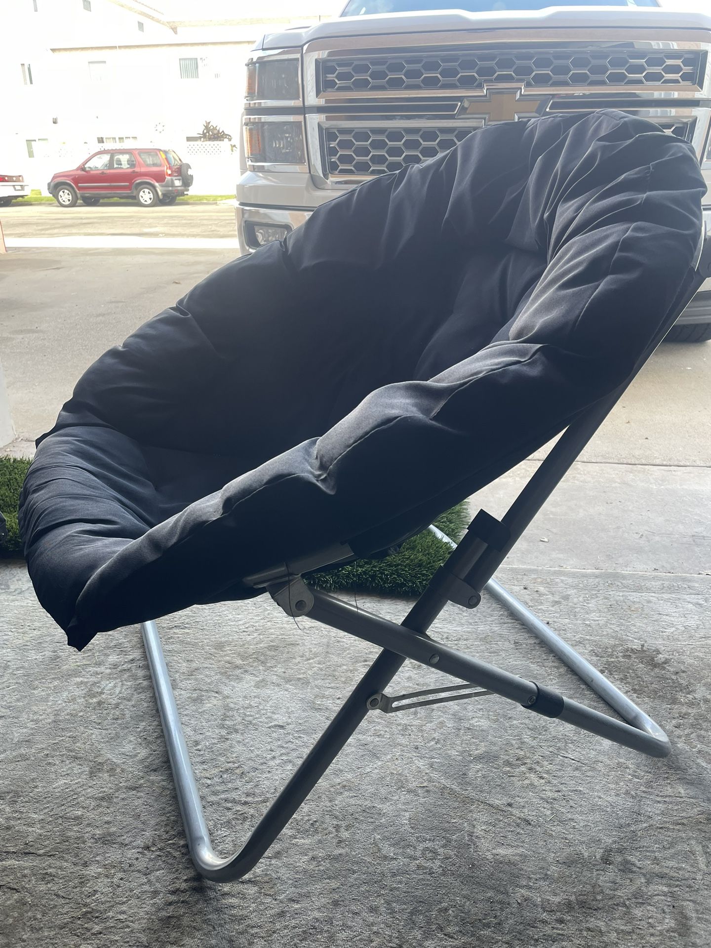 Saucer Chair
