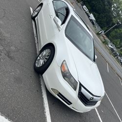 2011 Acura RL